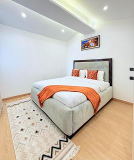 executive furnished apartments with breathtaking amazing city views gym swimming pool fully equipped gym children playground and ample parking space and proximity to major shopping malls and gourmet restraunts - Nairobi - 9