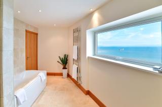 Panoramic sea views - Luxury 5 Star Penthouse - Swansea - 9