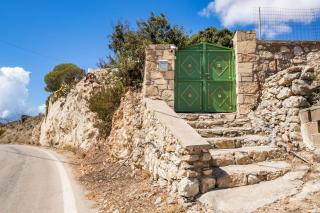 Sunny Hillside Escape - Karpathos - 9