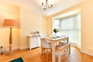 Just Stay Wales - Beautiful 2 Bed Cottage in Mumbles - The Mumbles - 2