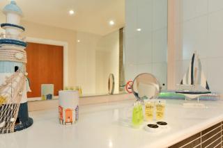 52 Meridian Bay - Swansea - 9