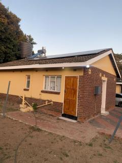 Cosy Harare Haven Cottage - 0
