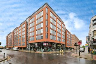 Central 2BR Birmingham Apt - Free Parking - Birmingham - 9