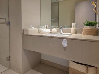Modern 1BR Apartment near Yas Mall & Ferrari World - Abu Dabi - 5