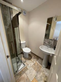 Millbrook, a seaside family home 20m from the beach - Little Haven - 9