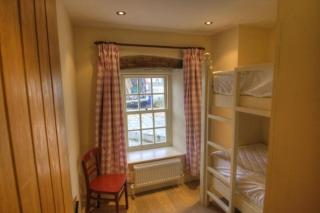Millbrook, a seaside family home 20m from the beach - Little Haven - 4