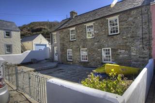 Millbrook, a seaside family home 20m from the beach - Little Haven - 2