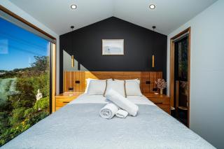 Ocean Breeze Homestays 2 - 4