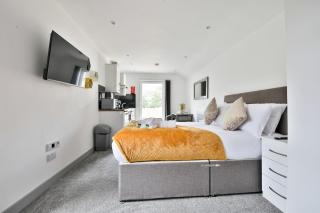 8 Churchill Buildings, 128 Walter Road - Swansea - 5