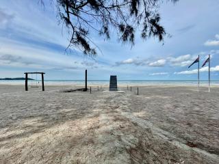 Tiara desaru beach - 2