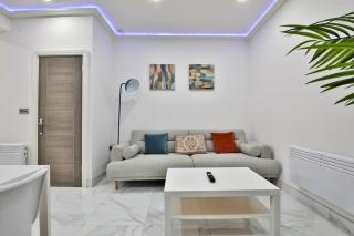 Modern 2 Bedroom House in Central Cardiff - Cardiff - 0