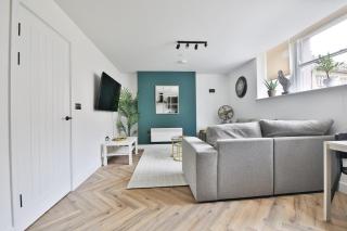 7 Mount Stuart Square - Cardiff - 0