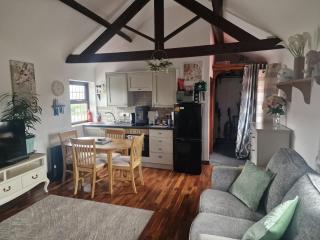 Joiners Arms - Studio Apartments - Market Drayton - 4