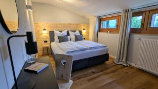 Die Watzmannsuite - Familienfreundliche Ferienwohnung in historischer Villa mit Kamin, Infrarotkabine, Balkon, Garten, nur 10 Gehminuten ins Zentrum von Berchtesgaden - Bischofswiesen - 3