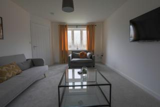 4 Bedroom House Near Cardiff and Newport - Cardiff - 4