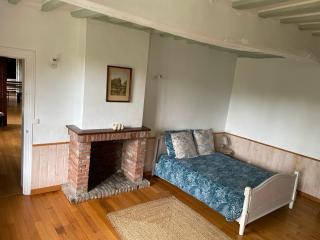 Grande chaumière, 5 chambres, 14 personnes proche des plages - 3
