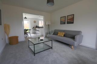 4 Bedroom House Near Cardiff and Newport - Cardiff - 9