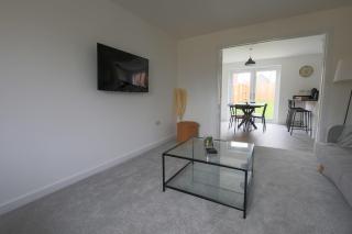 4 Bedroom House Near Cardiff and Newport - Cardiff - 1
