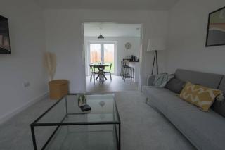 4 Bedroom House Near Cardiff and Newport - Cardiff - 5