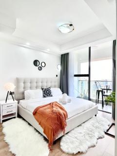beautifully elegant furnished three bedroom apartment with swimming pool fully equipped gym ample parking space children playground and relaxing rooftop with breathtaking views - Nairobi - 8