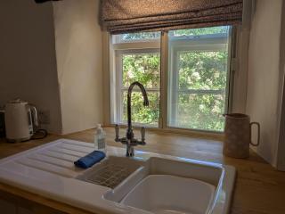 Period Thatched Cottage Towcester - 7