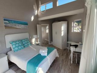 Nest Egg Holiday Home Voëlklip - Hermanus - 2