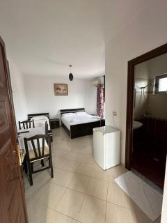 Esmeralda Hotel & Restaurant - Ksamil - 6