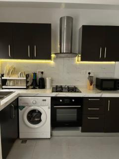 Superior One Bedroom and Studio Apartments with 24hrs Power - Ikate - 6