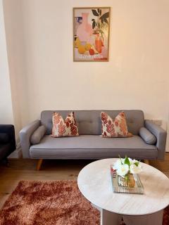 Spacious 4BR Home in Leeds city - Free Parking - Amley - 0