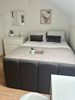 Spacious 4BR Home in Leeds city - Free Parking - Amley - 5