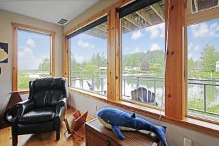 Peaceful Waterfront Escape In Skamokawa - Skamokawa - 1