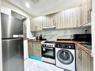 Stylish 1 Plus Maid's 5 mins to Metro at Marina Park - 8