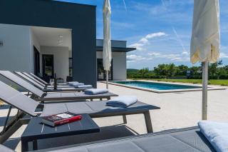 Villa Valinka Design - 7