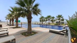 Vogue Luxury Two Bedroom Apartment in Golf Gate Damac Hills - Balcony with Panoramic View, Pool and Gym Access, Ideal for Family Stays - 0