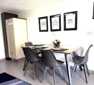 Stilvolles Designappartment mit Terasse & Garten im idylischem Bindlach - 1