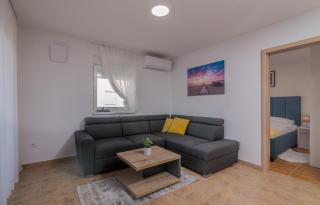 Apartment TRIES 3 with heated pool and sea view - Klimno - 4