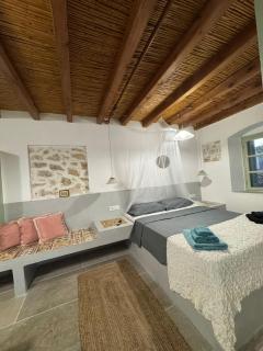 Petrino 1 - Traditional Lerian House - 5