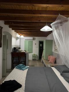 Petrino 1 - Traditional Lerian House - 6