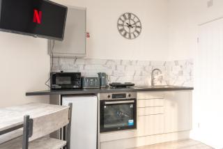 Private & Relaxed Apartments 1-5 - Cardiff - 7