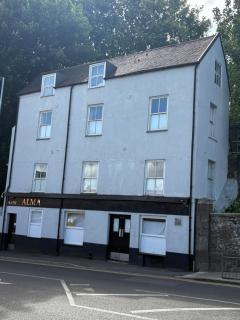 Alma House - Dover - 0
