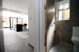 2 BR Apt in Cardiff Central Spacious with a Patio - Cardiff - 9