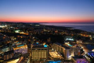 Top Floor Apartment with Roof Pool in St Julians - St Julian's - 9