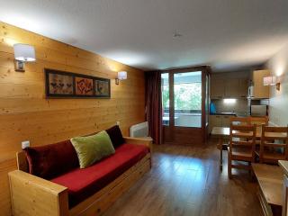 Studio 28m² avec balcon, couchages pour 4, Wifi et parking, proche centre-village et thermes - FR-1-512-219 - 3