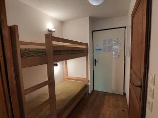 Studio 28m² avec balcon, couchages pour 4, Wifi et parking, proche centre-village et thermes - FR-1-512-219 - Brides-les-Bains - 2