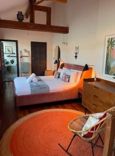 Unique City Townhouse - Quirky Free Standing Bath - Birmingham - 7