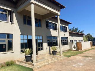 The Shed Venue & Boutique Hotel - Lilongüe - 8