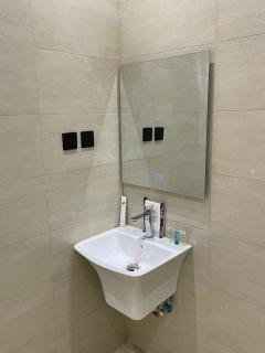 مسكن ملاذ - غرفة وصالة القدس 15 - 9