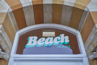 Beach House - Scarborough - 7