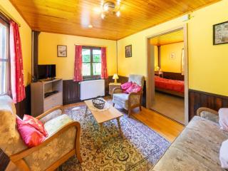 Chalet in Ardennes near Forest and Hiking Trails - Ennal - 9