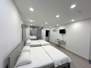 Hilary Hotel -Sư Van Hanh Q10 - Ho Chi Minh City - 8